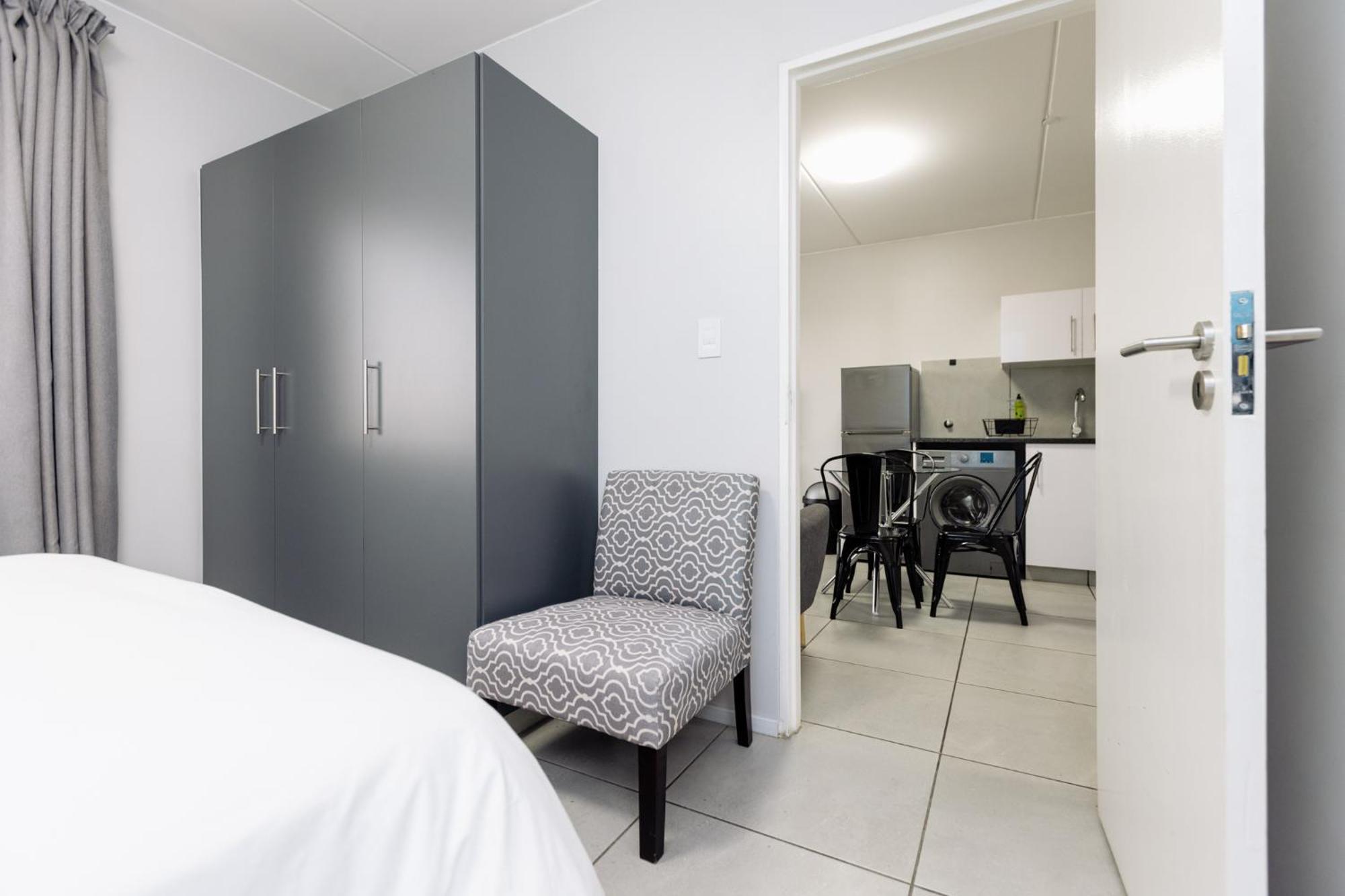 Mint Express Sandton View Johannesburg Buitenkant foto